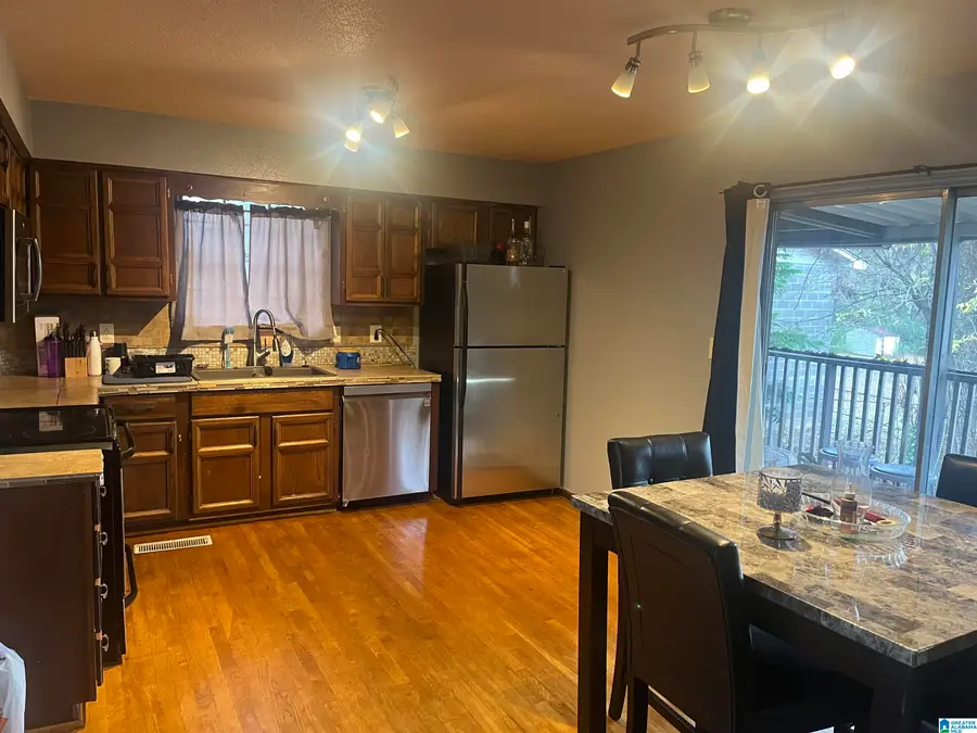 1426 EDGEFIELD LANE, Hueytown, AL 35023 - Image #3