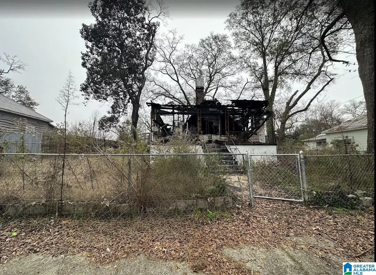 300 2ND STREET, Docena, AL 35060 - Image #1