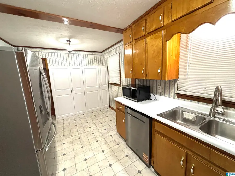 902 RIDGE DRIVE, Weaver, AL 36277 - Image #3