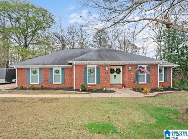 1019 54TH AVENUE E, Tuscaloosa, AL 35404