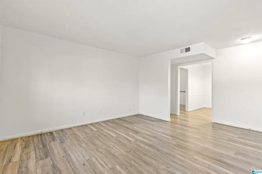 504 PATTON CHAPEL WAY, Hoover, AL 35226 - Image #3