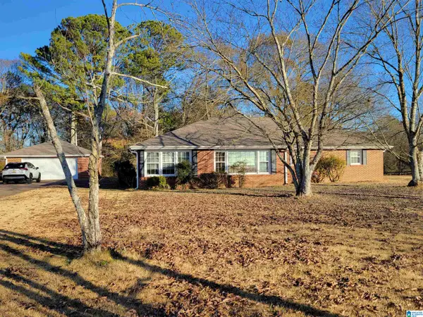 415 COUNTY ROAD 1749, Holly pond, AL 35083