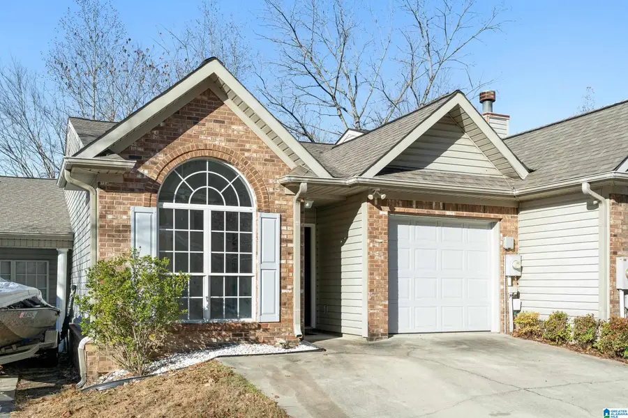 407 MIDRIDGE LANE, Pelham, AL 35124 - Image #2