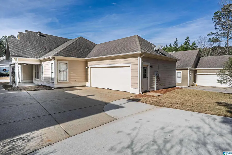 129 CHELSEA STATION DRIVE, Chelsea, AL 35043 - Image #2