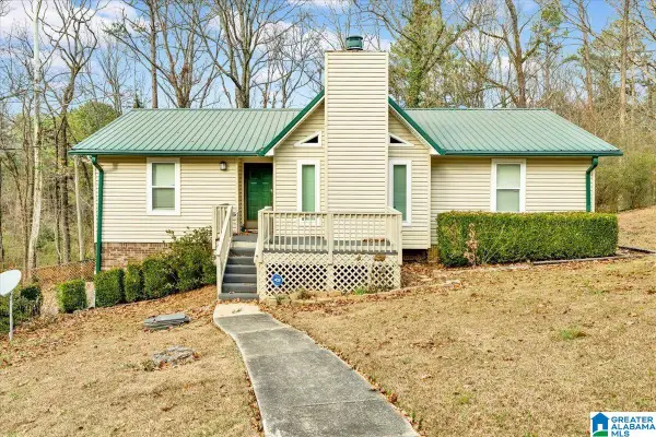 210 CANDLELIGHT LANE, Irondale, AL 35210