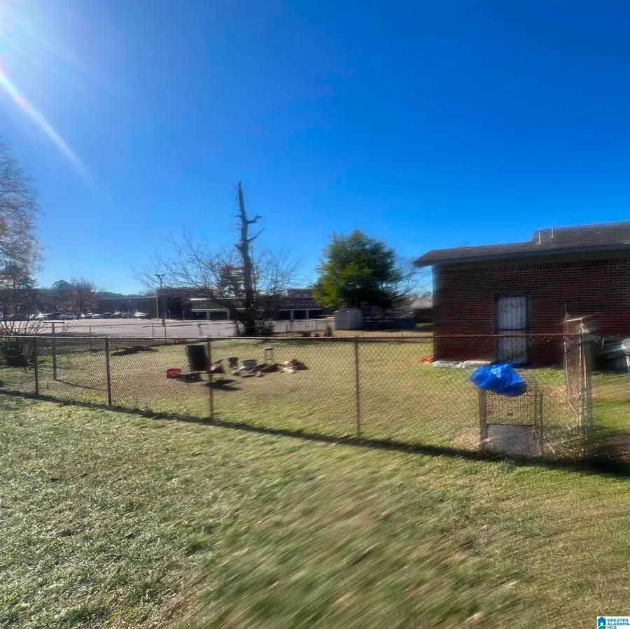 301 10TH AVENUE SW, Birmingham, AL 35233 - Image #3
