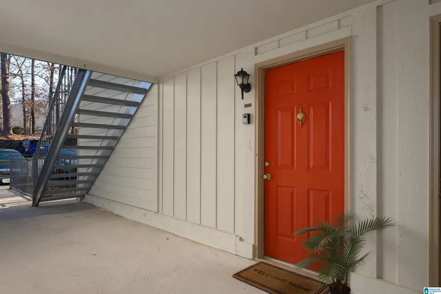 505 GABLES DRIVE, Hoover, AL 35244 - Image #2