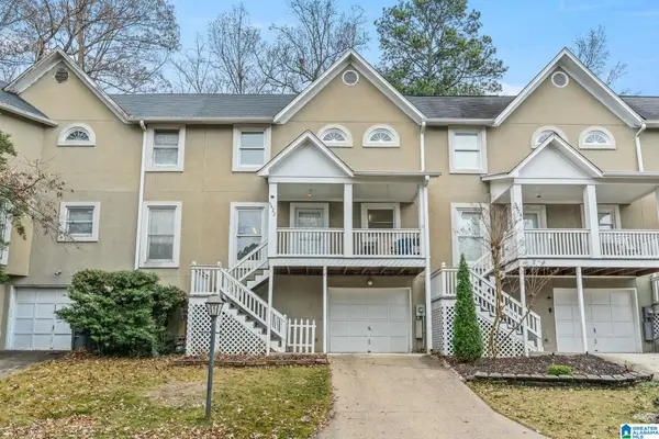 5422 WHISPER WOOD CIRCLE, Hoover, AL 35226