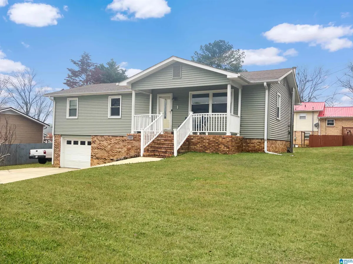 1527 LINDSEY DRIVE SW, Cullman, AL 35055 - #1