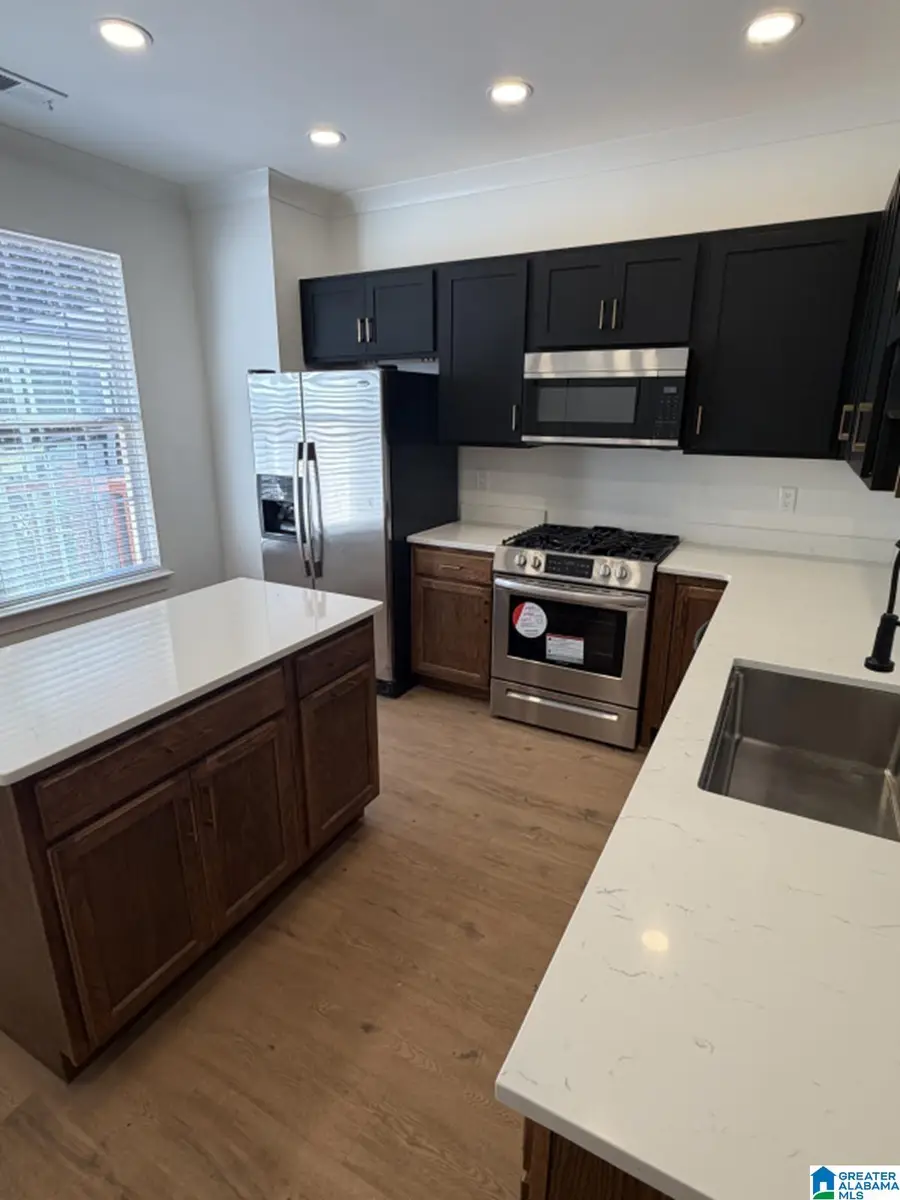 196 SHEFFIELD COURT, Hoover, AL 35226 - Image #3