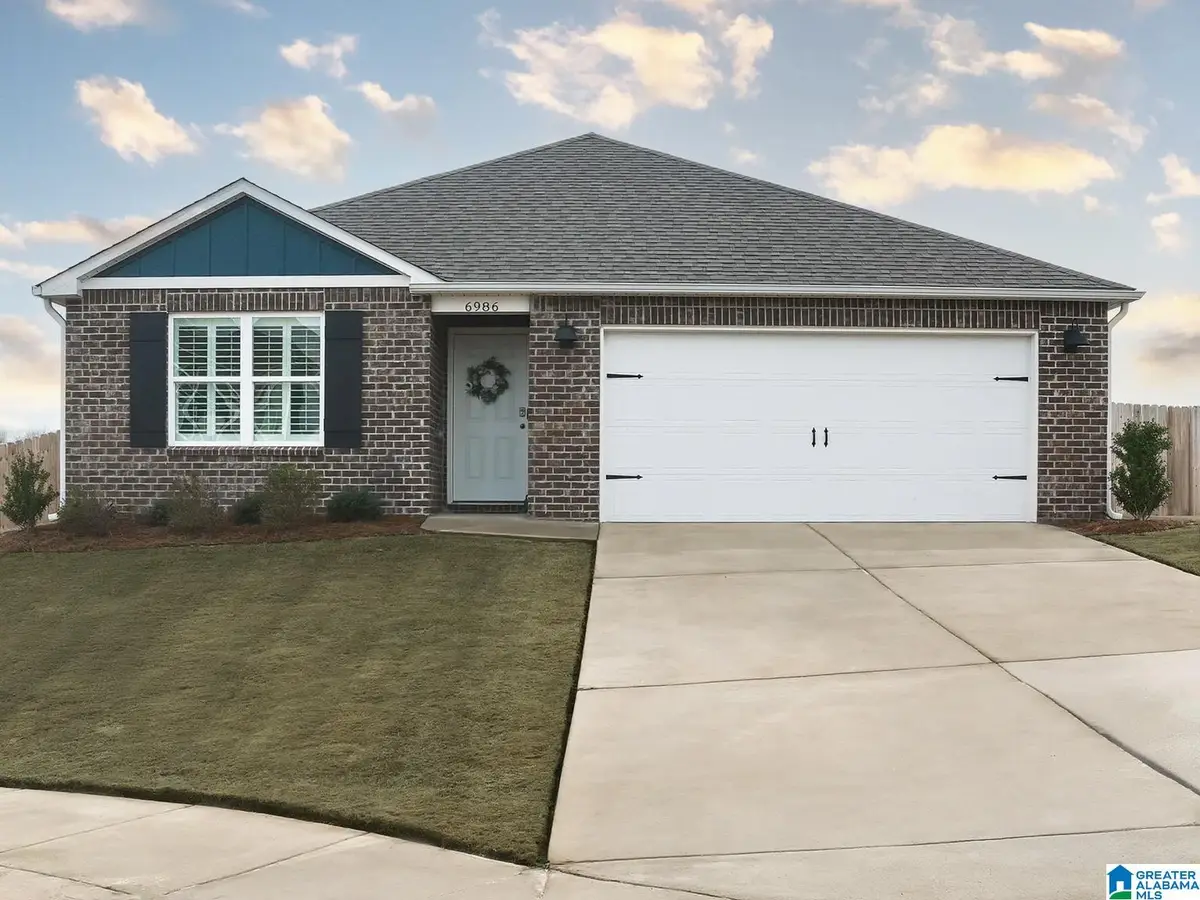 6986 SOUTHERN TRACE LOOP, Leeds, AL 35094 - Image #1