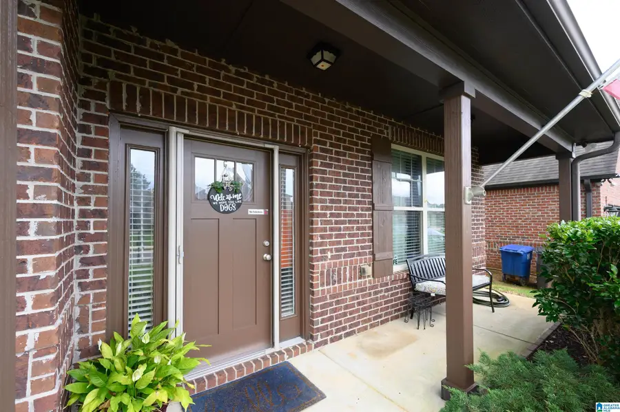 331 GLEN CROSS WAY, Trussville, AL 35173 - Image #2