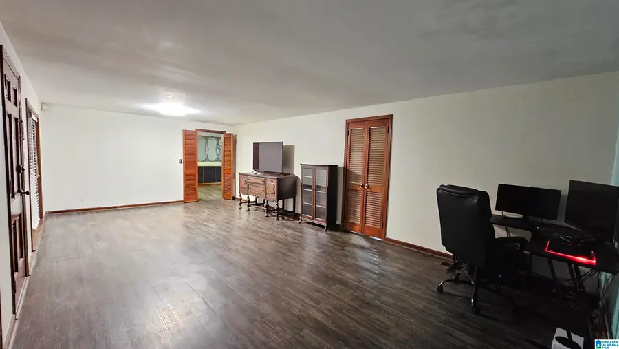 1916 EMERALD AVENUE, Birmingham, AL 35214 - Image #3