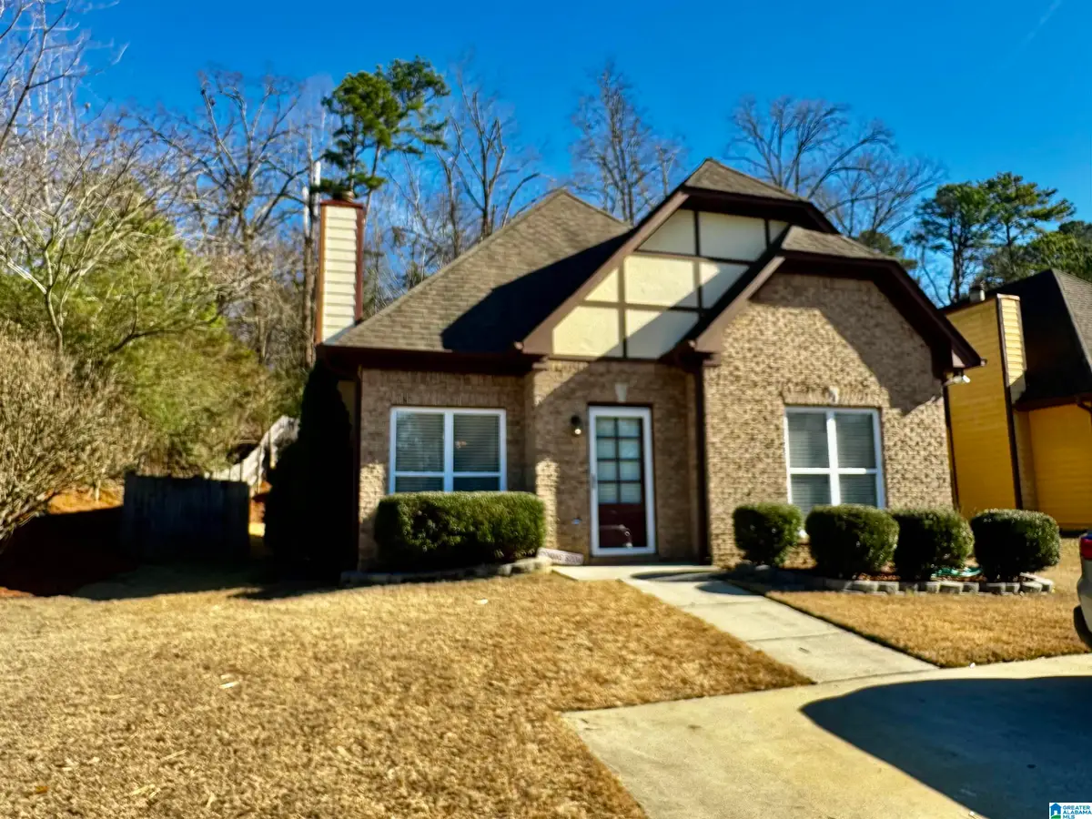 1239 PEBBLE CREEK CIRCLE, Gardendale, AL 35071 - Image #1