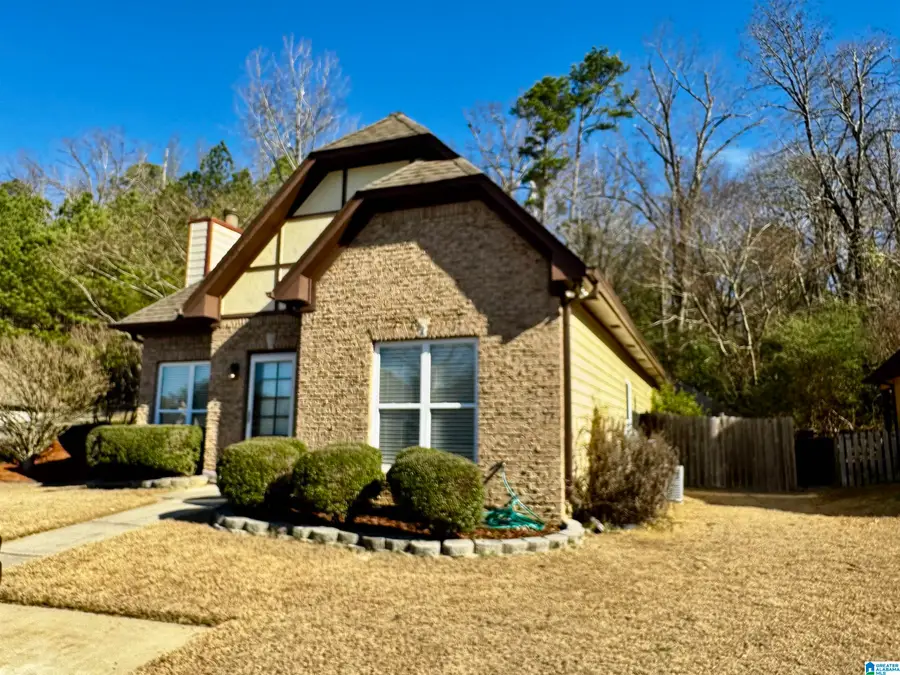 1239 PEBBLE CREEK CIRCLE, Gardendale, AL 35071 - Image #2
