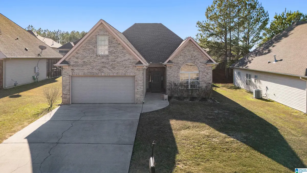 2053 HIGHVIEW WAY, Calera, AL 35040 - Image #1