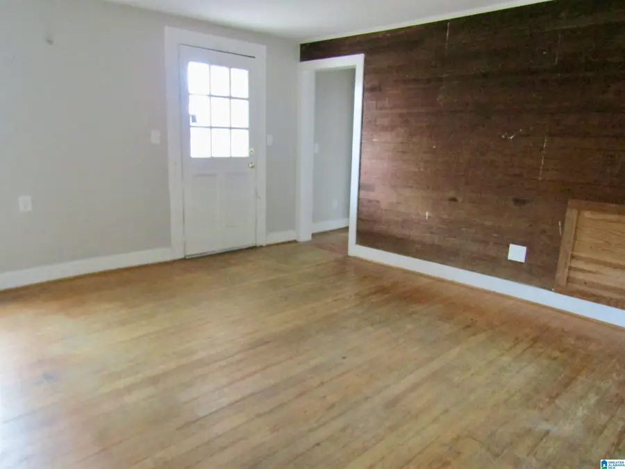 434 W COLLEGE STREET, Columbiana, AL 35051 - Image #2