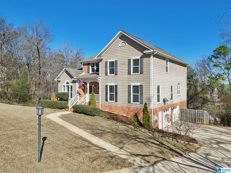 687 SUMMIT POINT, Hoover, AL 35226 - Image #2