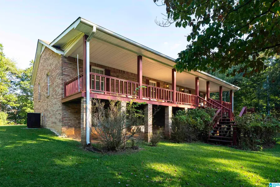 585 DOGWOOD TRAIL, Remlap, AL 35133 - Image #3