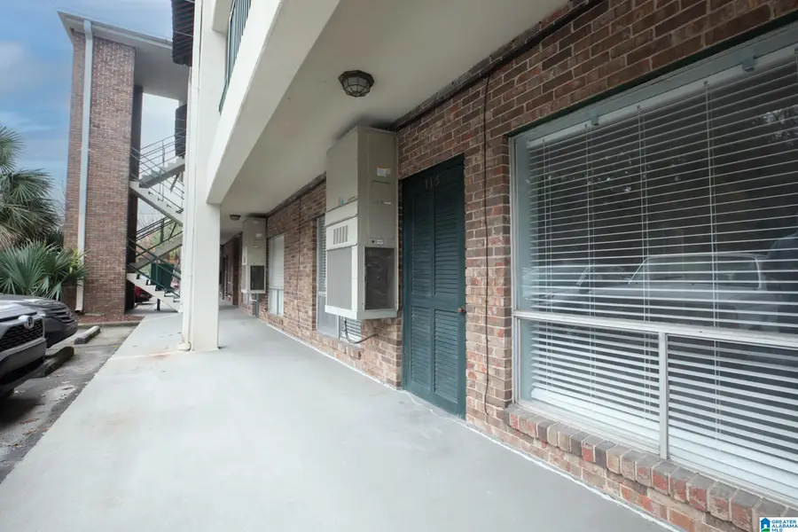 57 HANOVER CIRCLE S, Birmingham, AL 35205 - Image #2