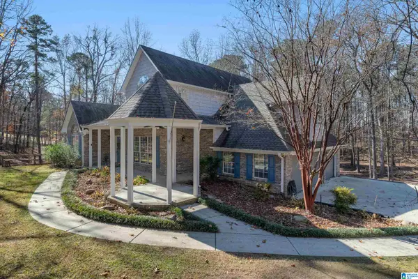 65 RIDGECREST LANE, Trussville, AL 35173