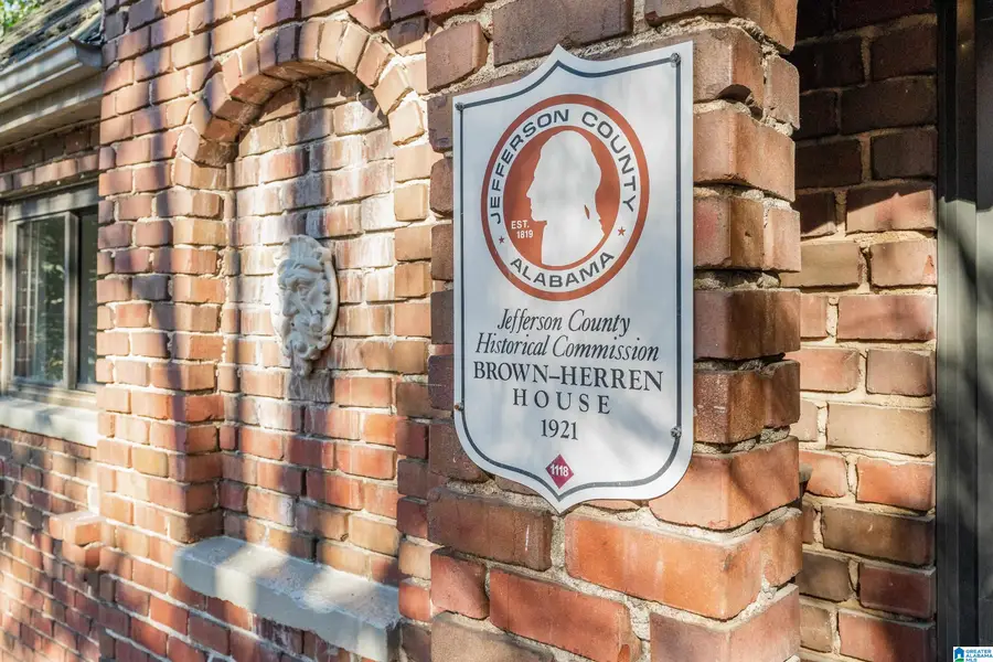 1033 LAKEVIEW CRESCENT, Birmingham, AL 35205 - Image #2