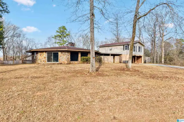 146 N 4TH AVENUE, Centreville, AL 35042