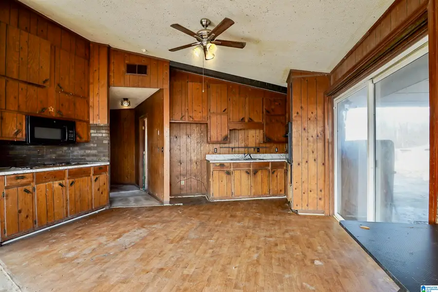 146 N 4TH AVENUE, Centreville, AL 35042 - Image #3