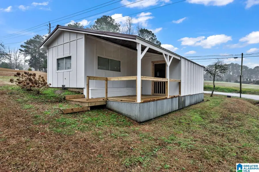 305 ESTES CIRCLE, Oneonta, AL 35121 - Image #2