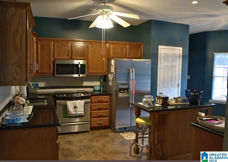 327 CREEKSIDE LANE, Gardendale, AL 35071 - Image #3