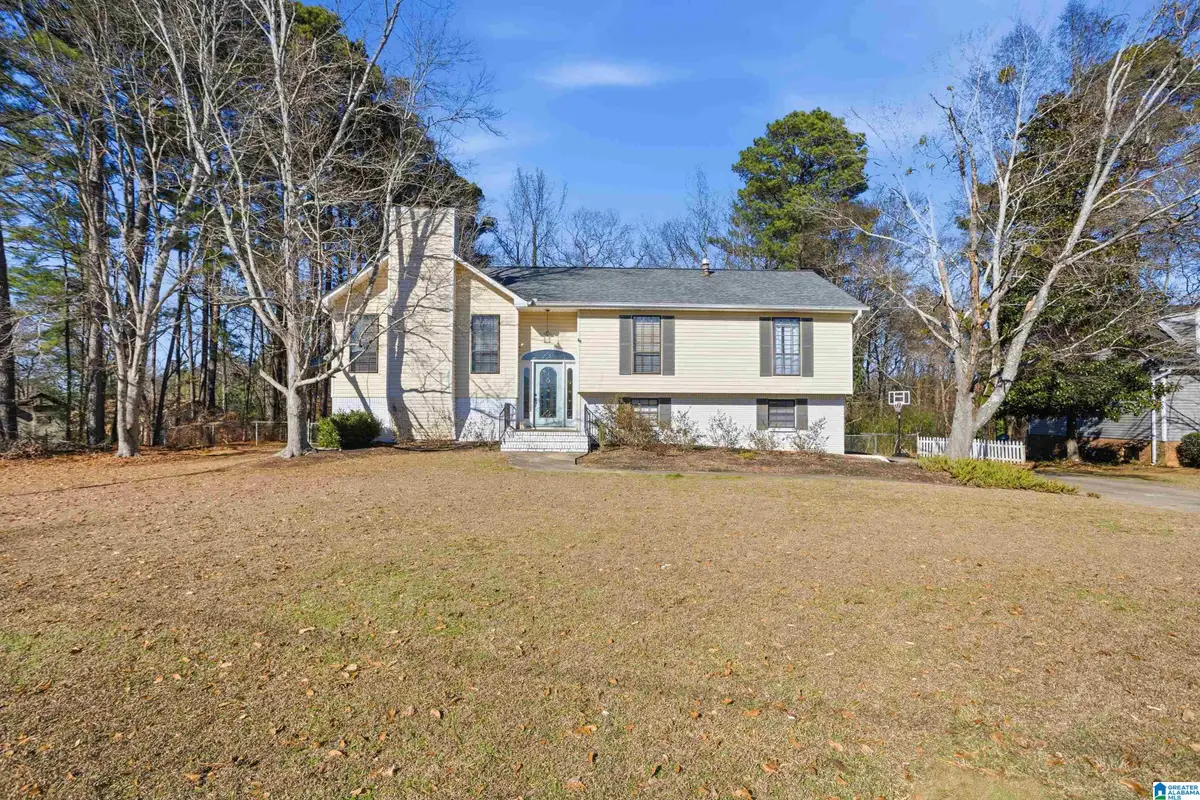106 WINDWOOD CIRCLE, Gardendale, AL 35071 - Image #1
