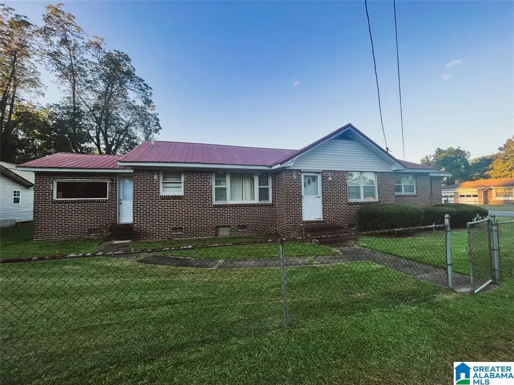 1104 3RD AVENUE S, Clanton, AL 35045 - Image #1