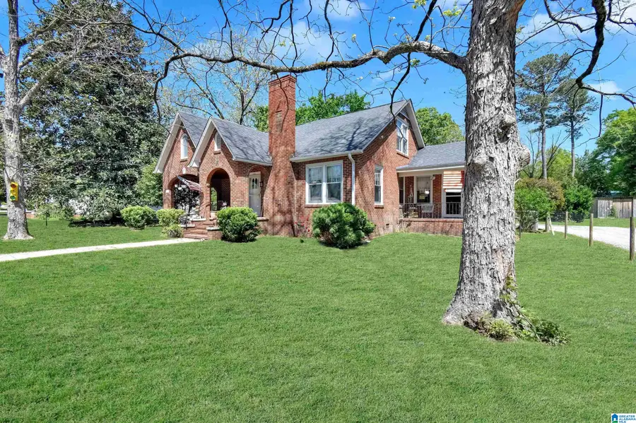 1102 5TH AVENUE N, Clanton, AL 35045 - Image #2