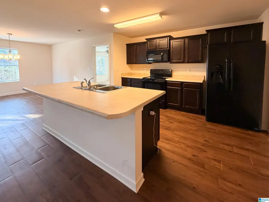 2039 KERRY CIRCLE, Calera, AL 35040 - Image #2