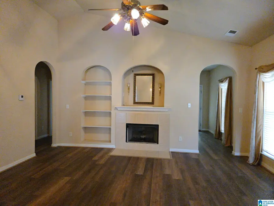 4865 LONGMEADOW DRIVE, Bessemer, AL 35022 - Image #3