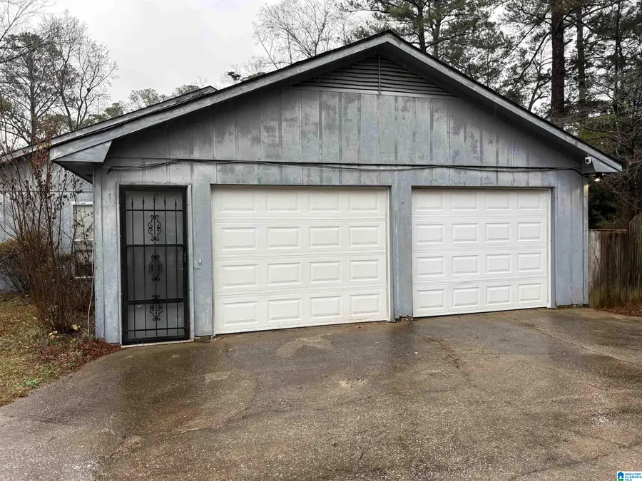 118 FOREST PARKWAY, Alabaster, AL 35007 - Image #2