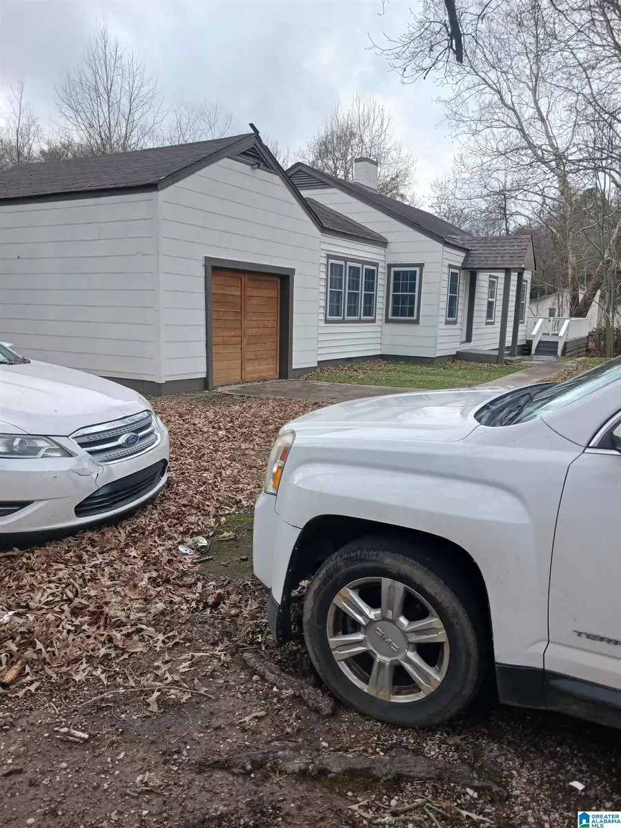 617 8TH AVENUE, Midfield, AL 35228 - #3