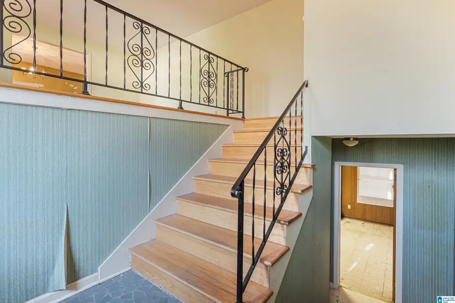 2113 5TH WAY CIRCLE NW, Center Point, AL 35215 - Image #2