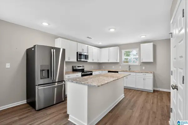 832 49TH STREET N, Birmingham, AL 35212