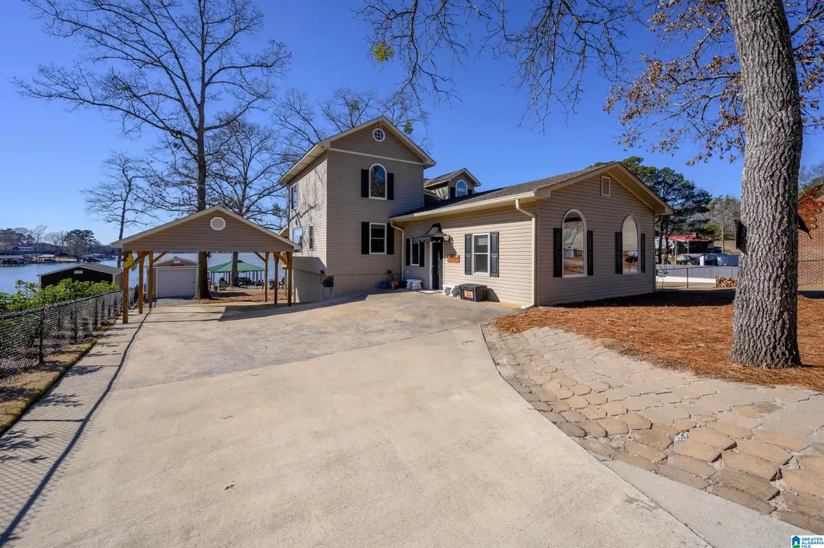 802 FUNDERBURG BEND ROAD, Pell City, AL 35128 - Image #1