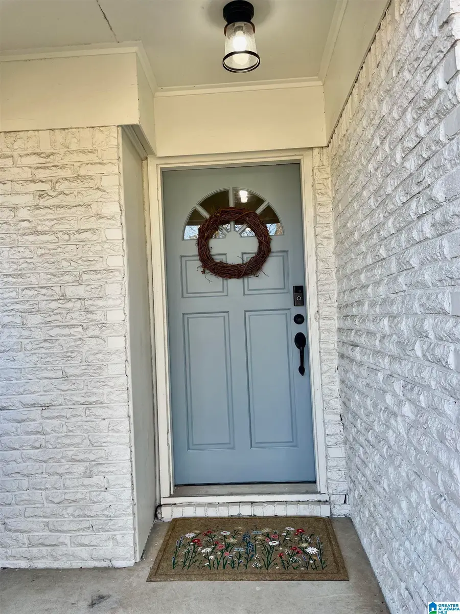 1437 LINDA VISTA LANE, Vestavia Hills, AL 35226 - Image #2