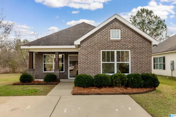 320 CREEK RUN CIRCLE, Calera, AL 35040