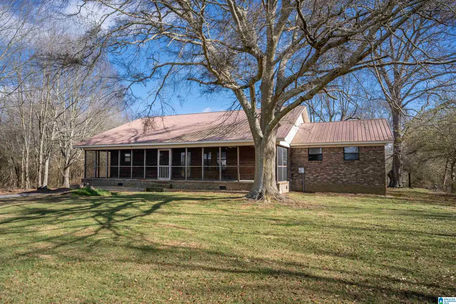 522 COUNTY ROAD 523, Fyffe, AL 35971 - Image #2
