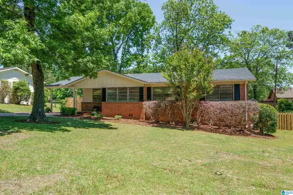 2529 YORKMONT DRIVE, Vestavia hills, AL 35226