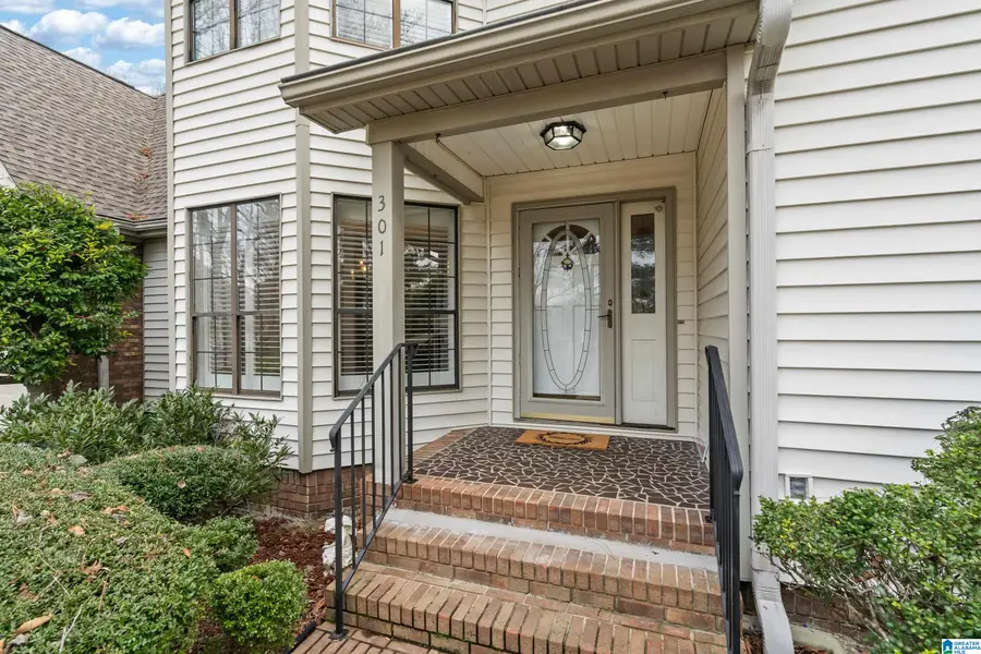 301 BENSON CIRCLE, Gardendale, AL 35071 - Image #3