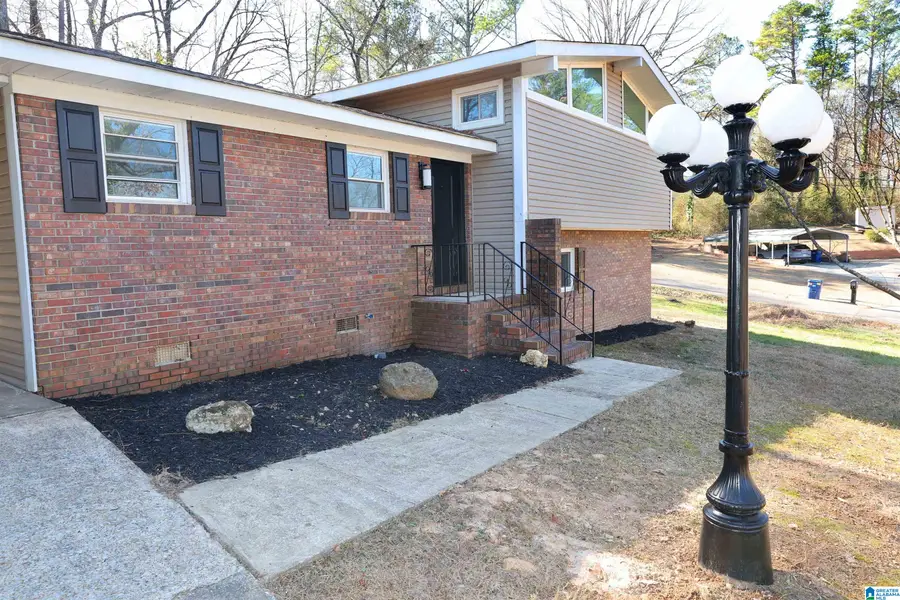 326 HILLCREST DRIVE, Anniston, AL 36206 - Image #3