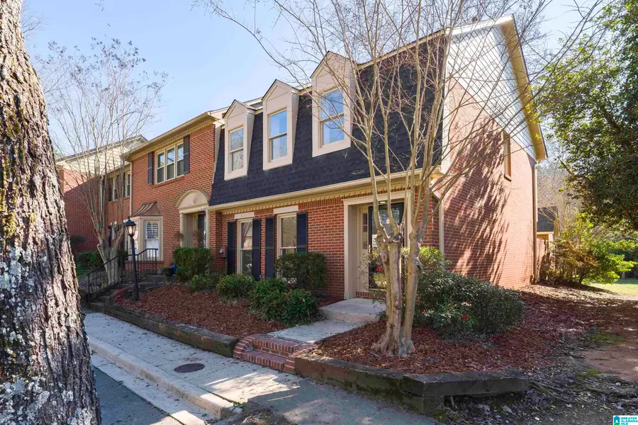 8 ASHFORD CIRCLE, Hoover, AL 35244 - Image #3