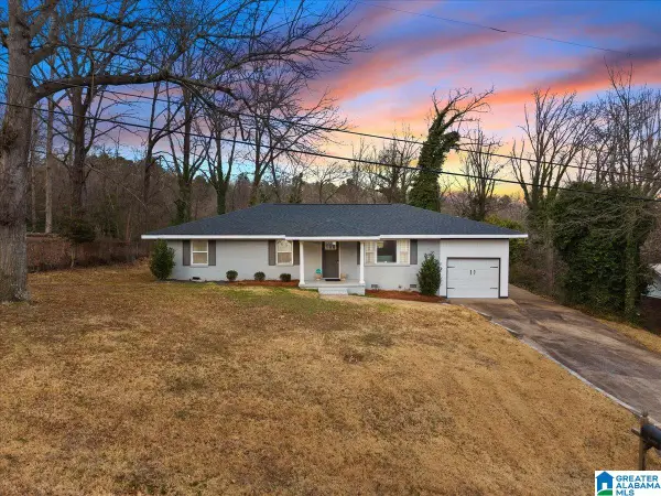 2012 CRAWFORD STREET, Guntersville, AL 35976