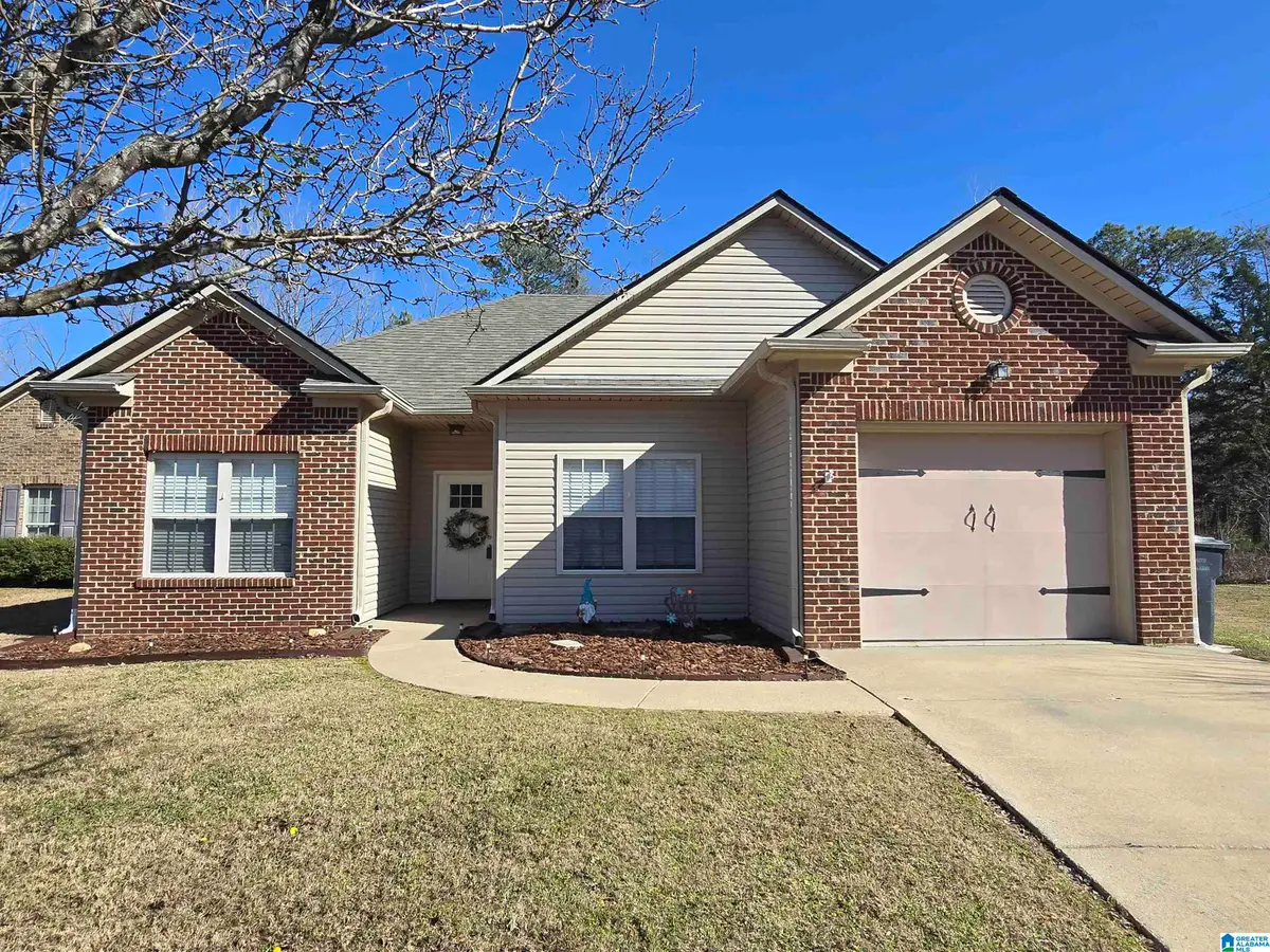 1003 MERIWEATHER DRIVE, Calera, AL 35040 - #1