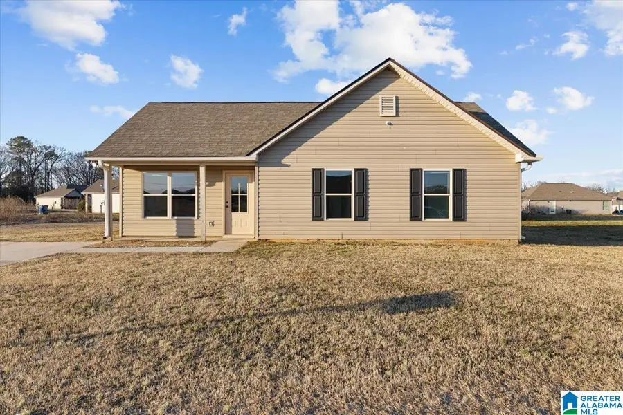 125 SUNLIGHT CIRCLE, Talladega, AL 35160 - Image #2